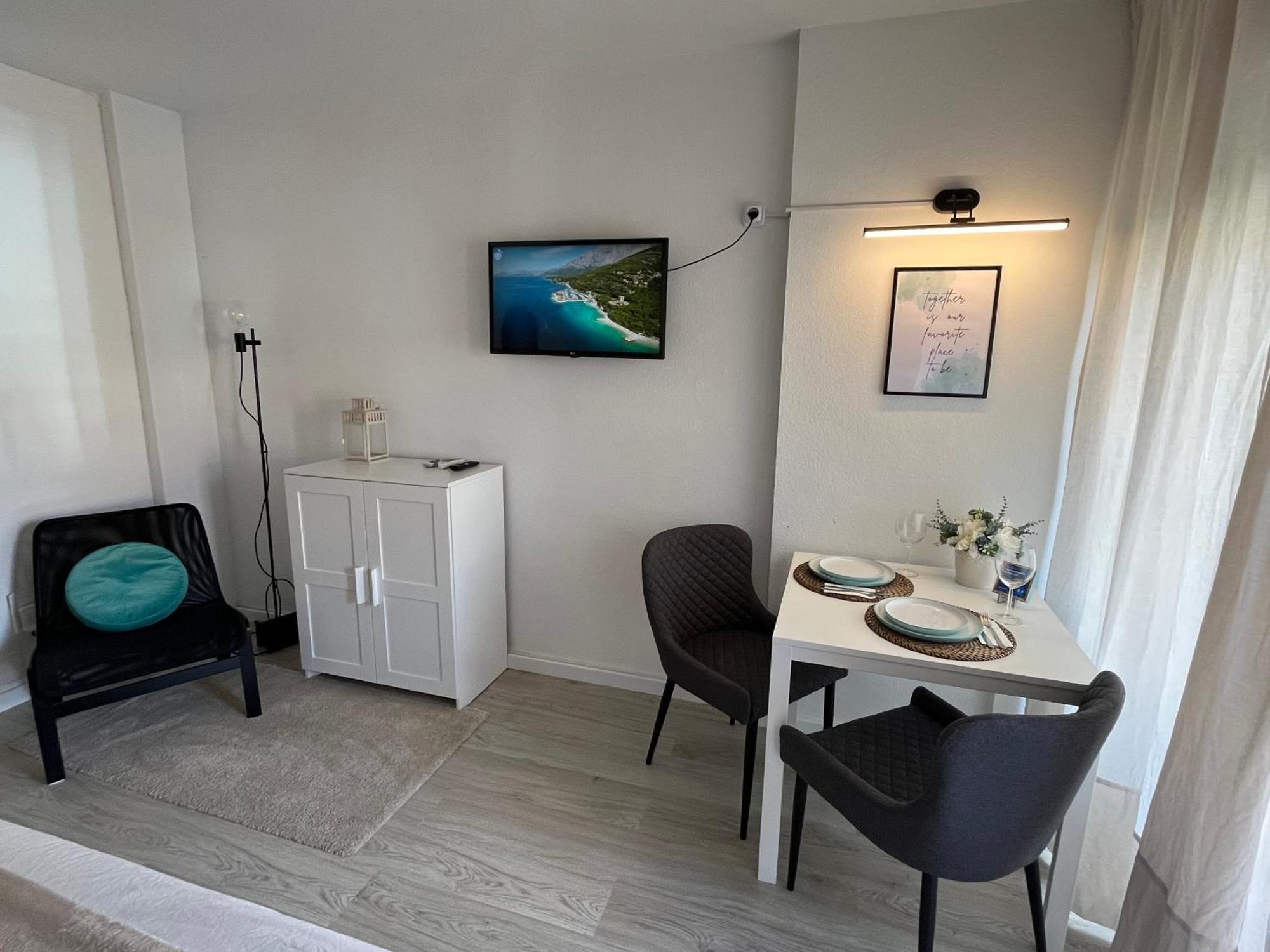 Coastal Feeling, Sea Views & Pools Apt Hercules Apartment Benalmádena